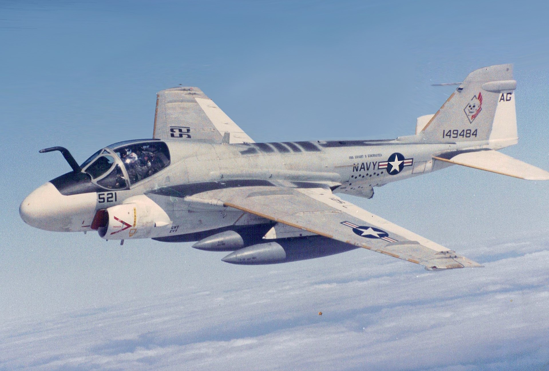 1920px-Grumman_KA-6D_Intruder_of_VA-34_in_flight,_in_1988.jpg
